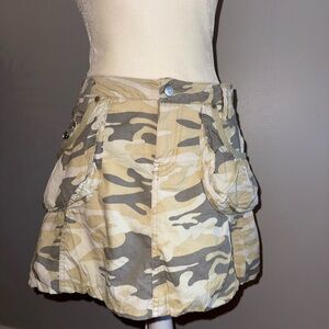 Hint Jeans Camouflage Mini Skirt